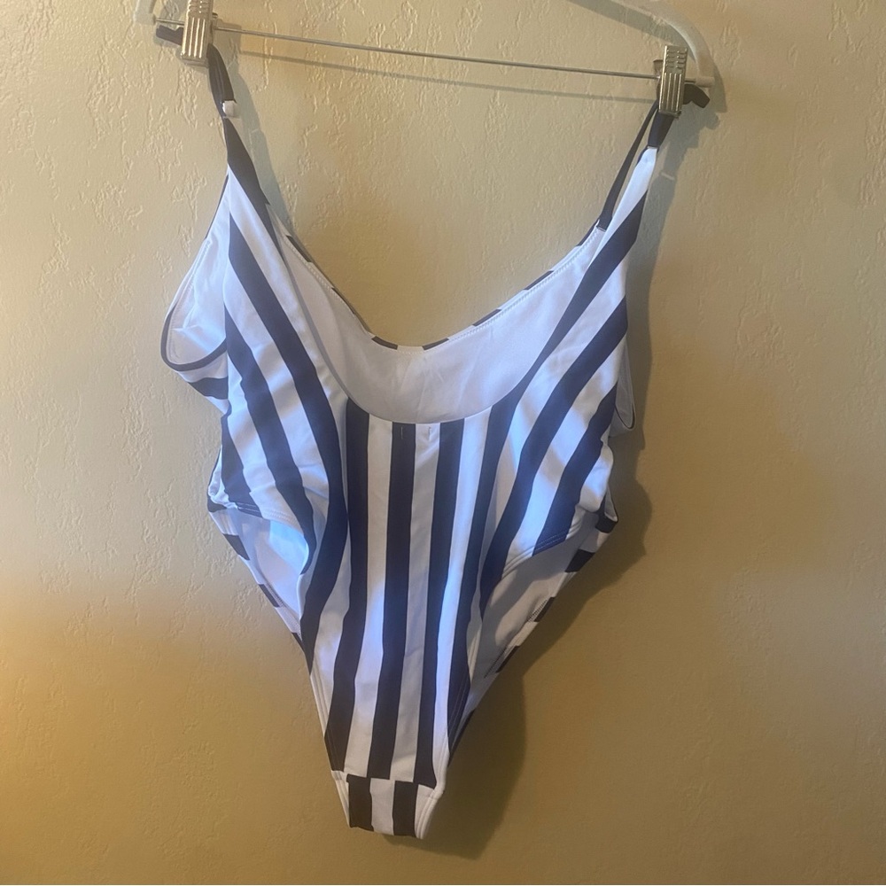 NWT Aerie One Piece Bathing Suit, Navy & White Stripes with cutout wholes Large - Picture 6 of 9